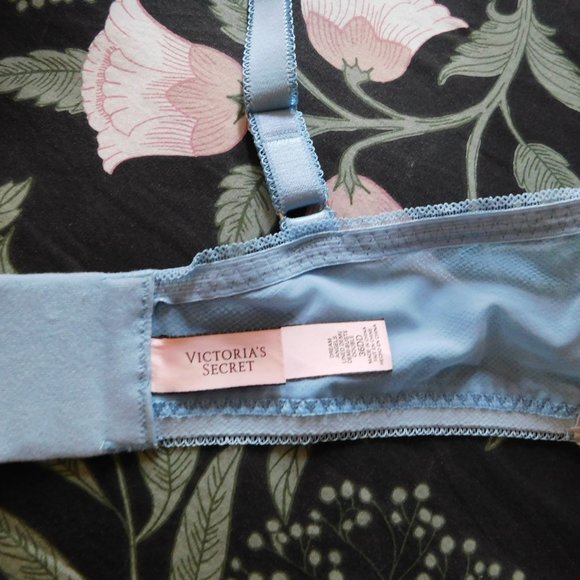RARE! VICTORIA'S SECRET DREAM ANGEL DEMI BRA - Picture 11 of 15